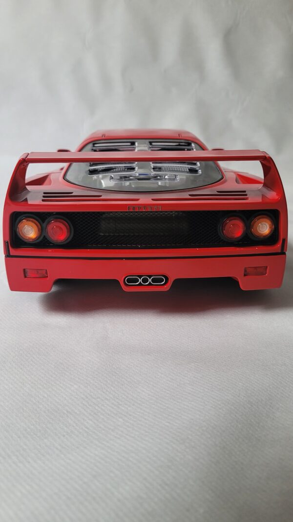 Ferrari F40 1987 - Norev 1:12 – Image 3