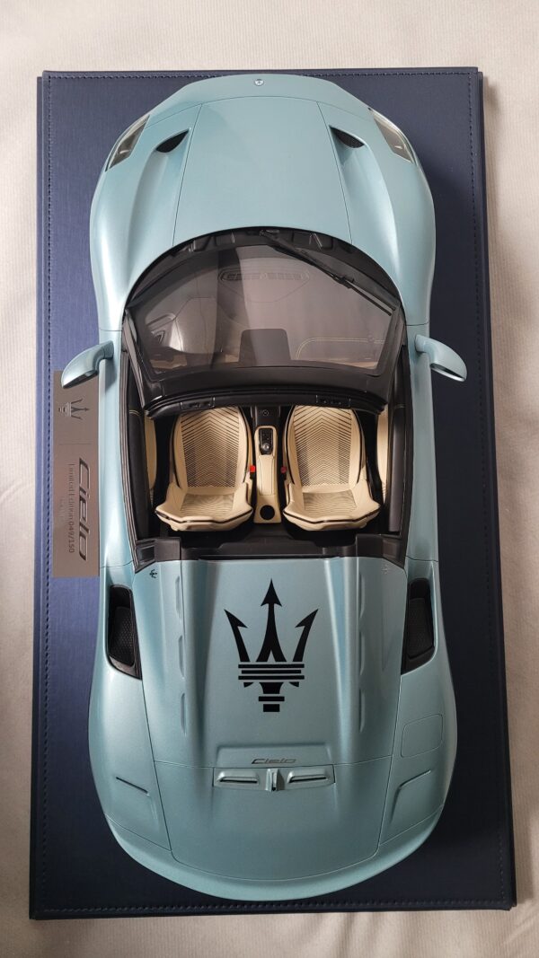 Maserati Model 1:12 - Maserati MC20 Cielo – Image 7