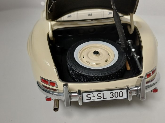 Mercedes Benz 300 SL Gullwing - 1954 – Image 7